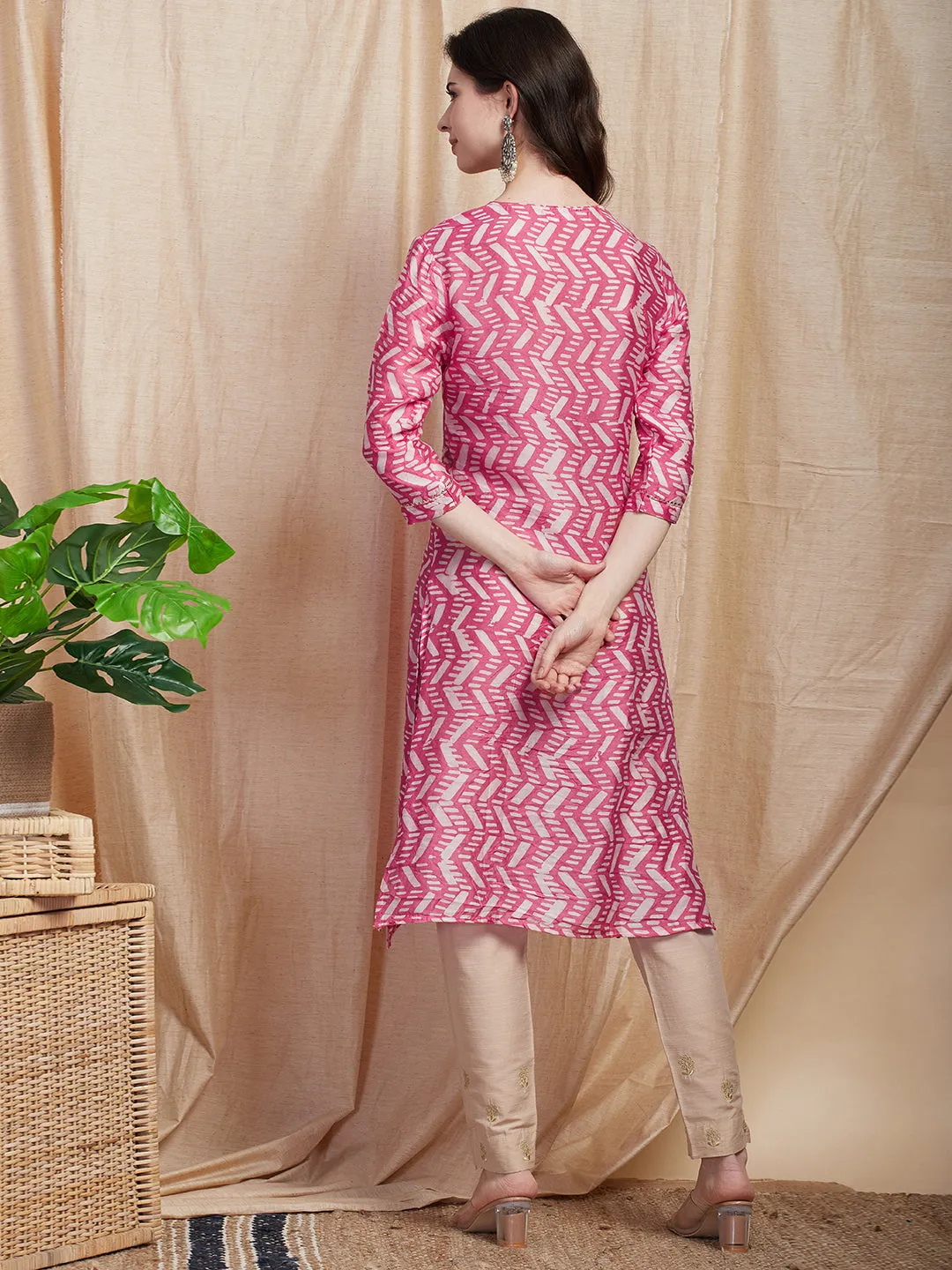 Abstract Printed Zari Embroidered Kurta - Pink