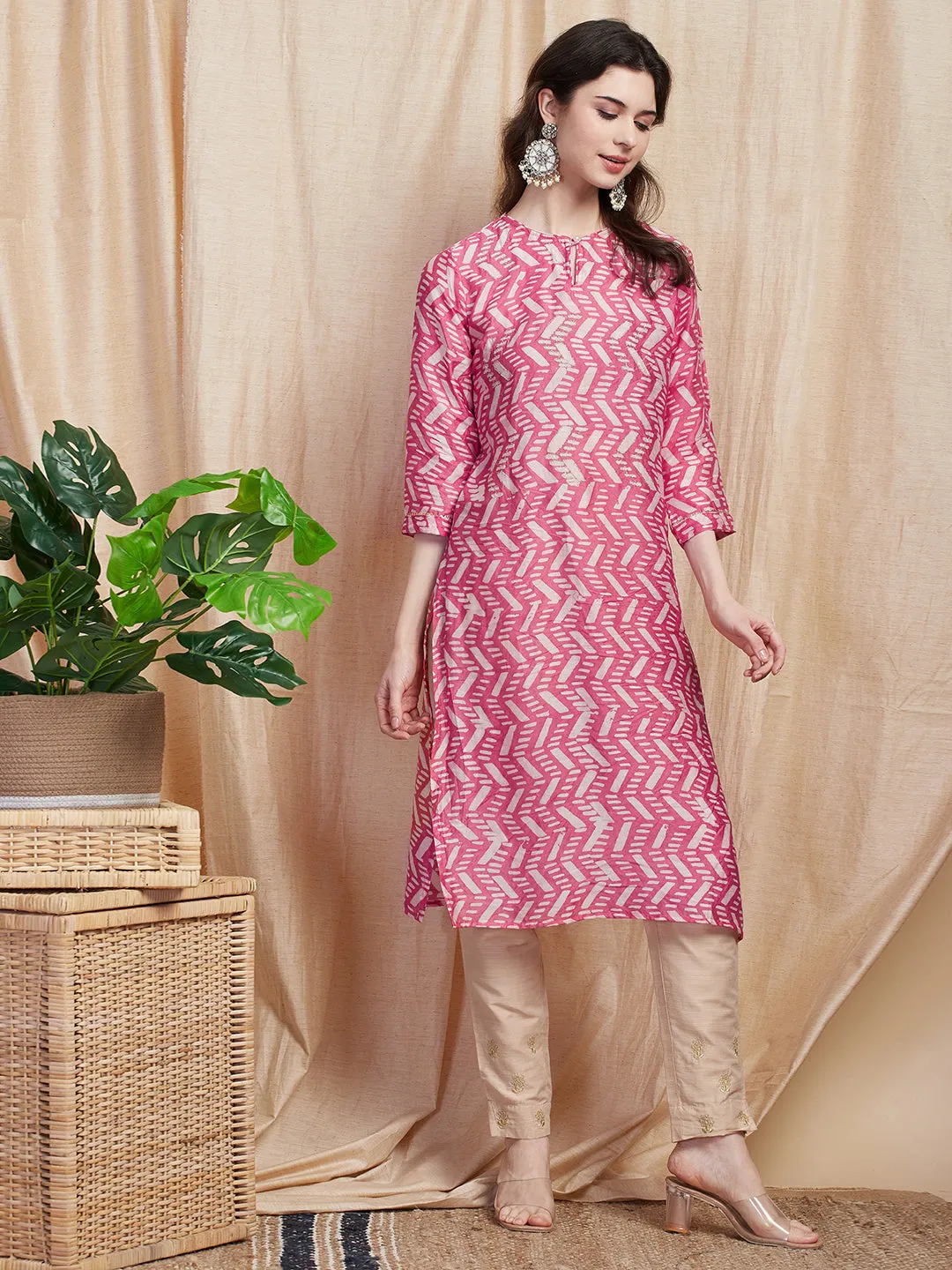 Abstract Printed Zari Embroidered Kurta - Pink