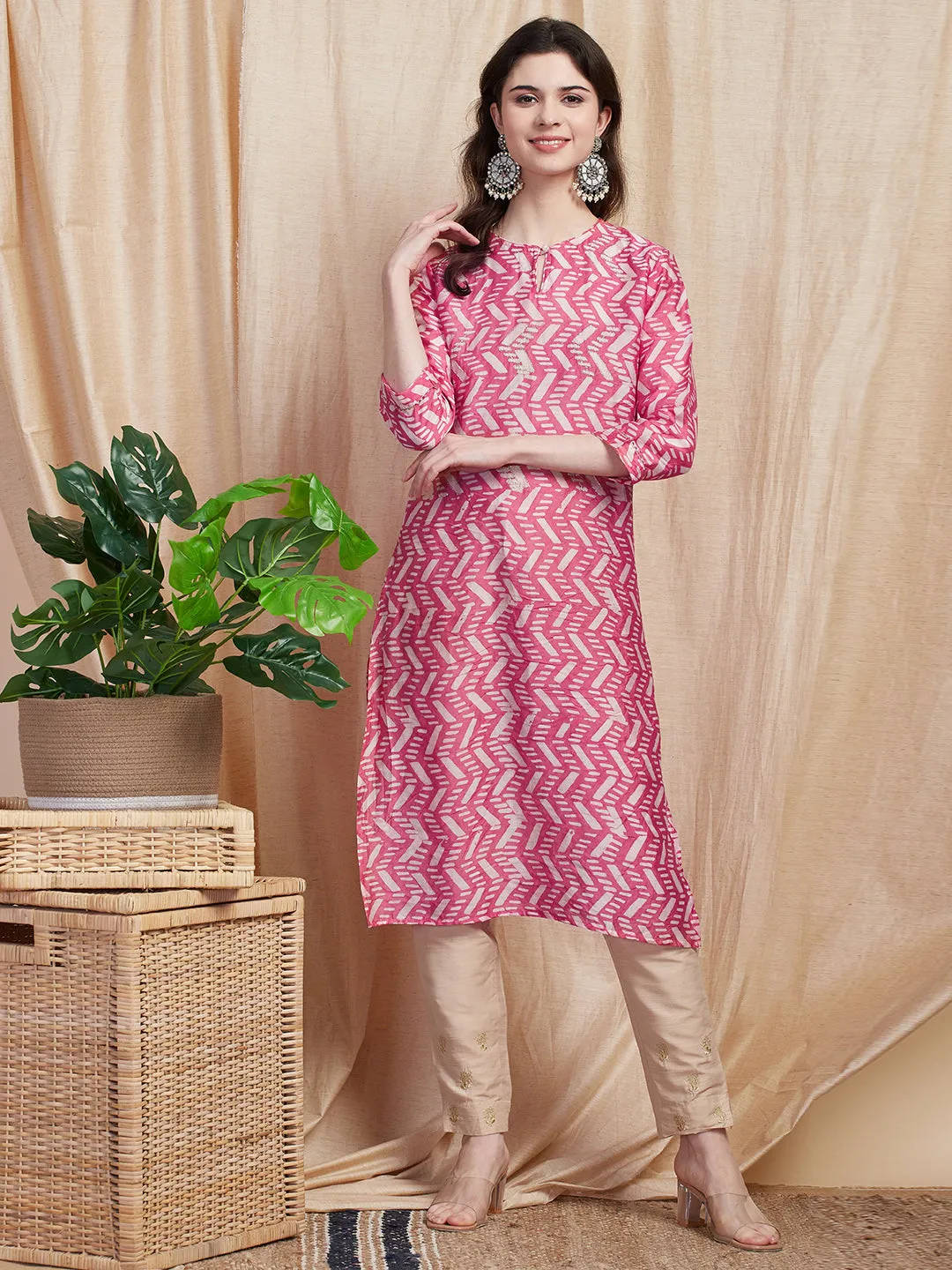 Abstract Printed Zari Embroidered Kurta - Pink