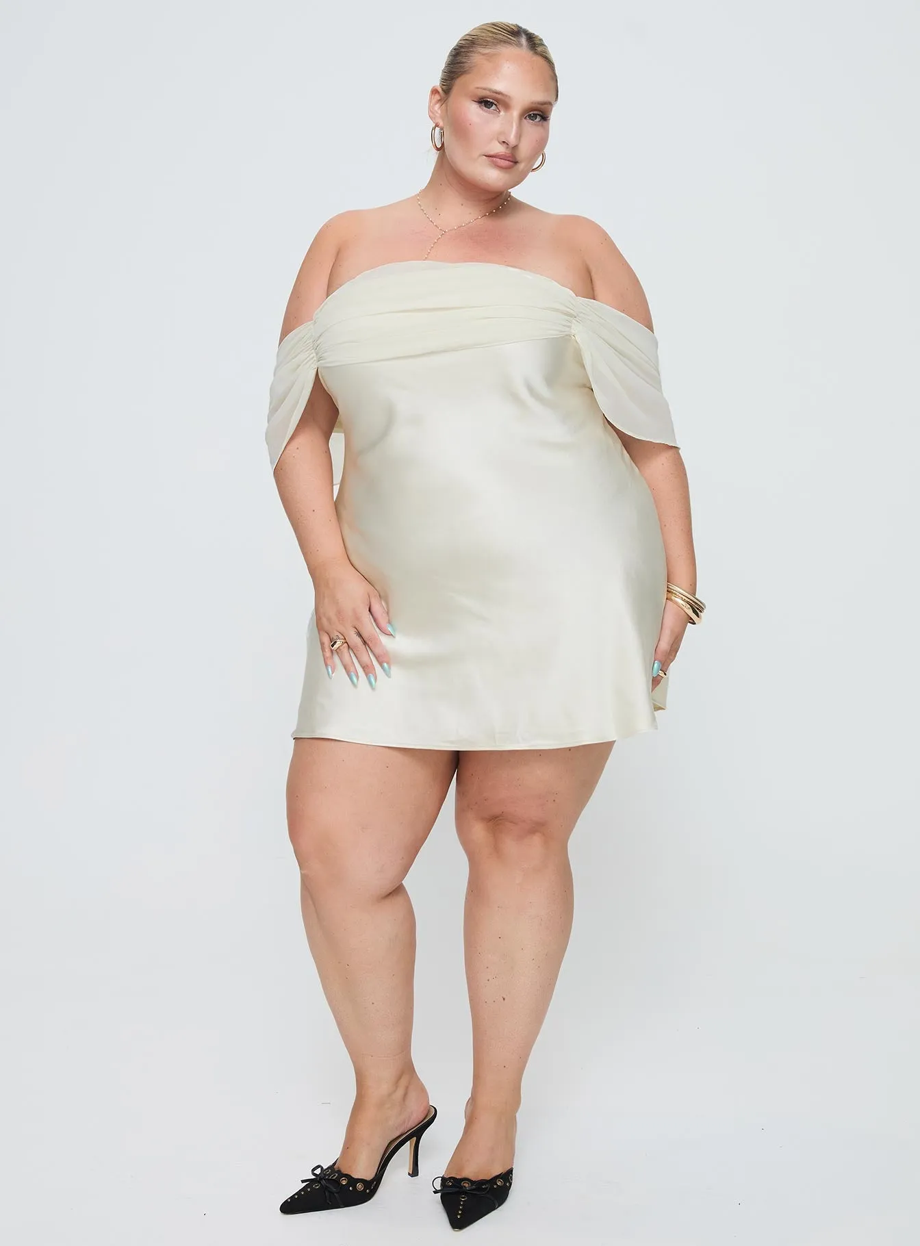 Adoration Mini Dress Cream Curve