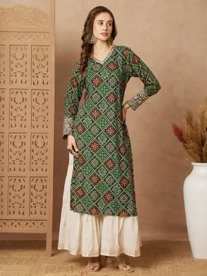 Bandhani Foil Printed & Zari Mirror Embroidered Straight Fit Kurta - Green