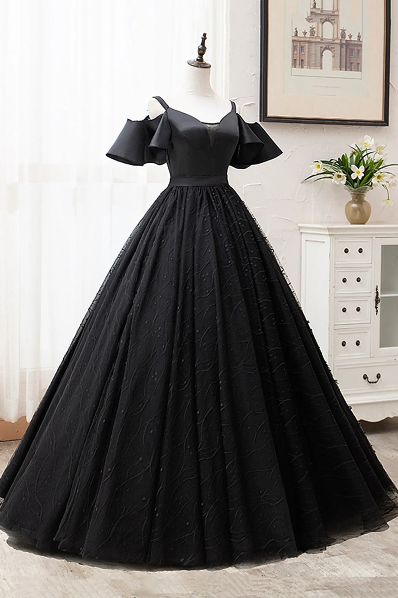 Black V-Neck Tulle Long Prom Dresses A-Line Black Evening Dresses