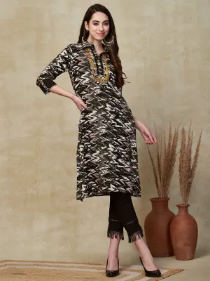 Chevron Foil Printed Coin & Gota Embellished Straight Fit Kurta - Black