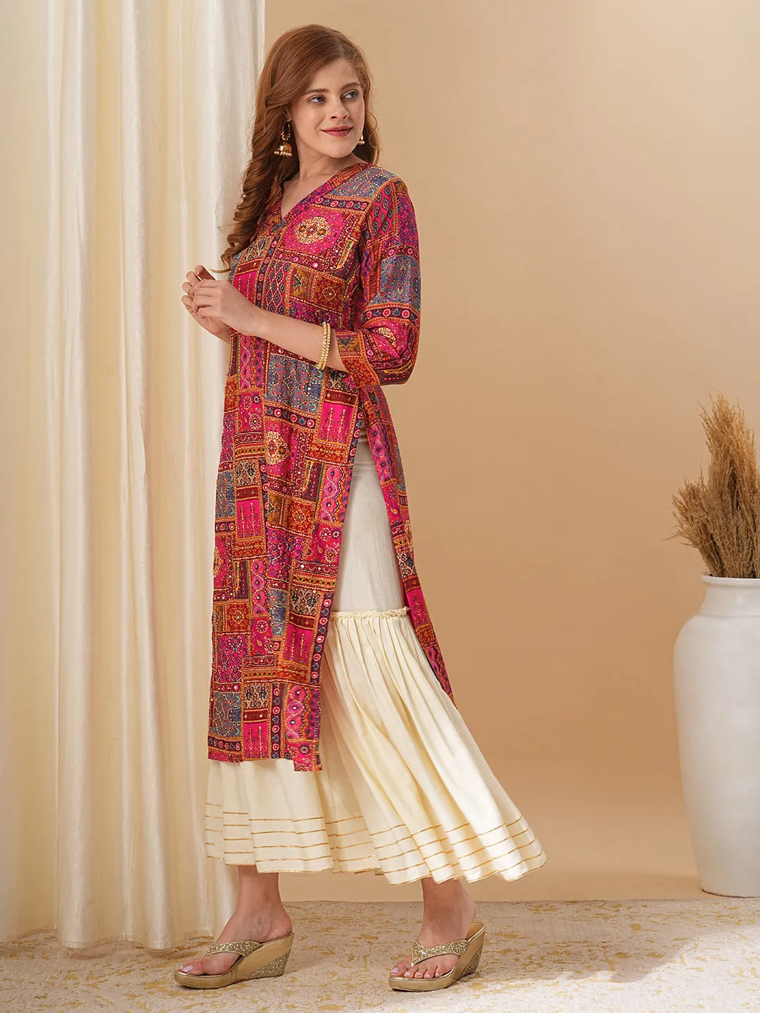 Ethnic Floral Printed & Kantha Embroidered Straight Fit Kurta - Pink