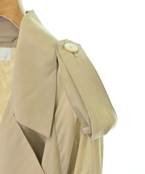 GALLARDA GALANTE Trench coats